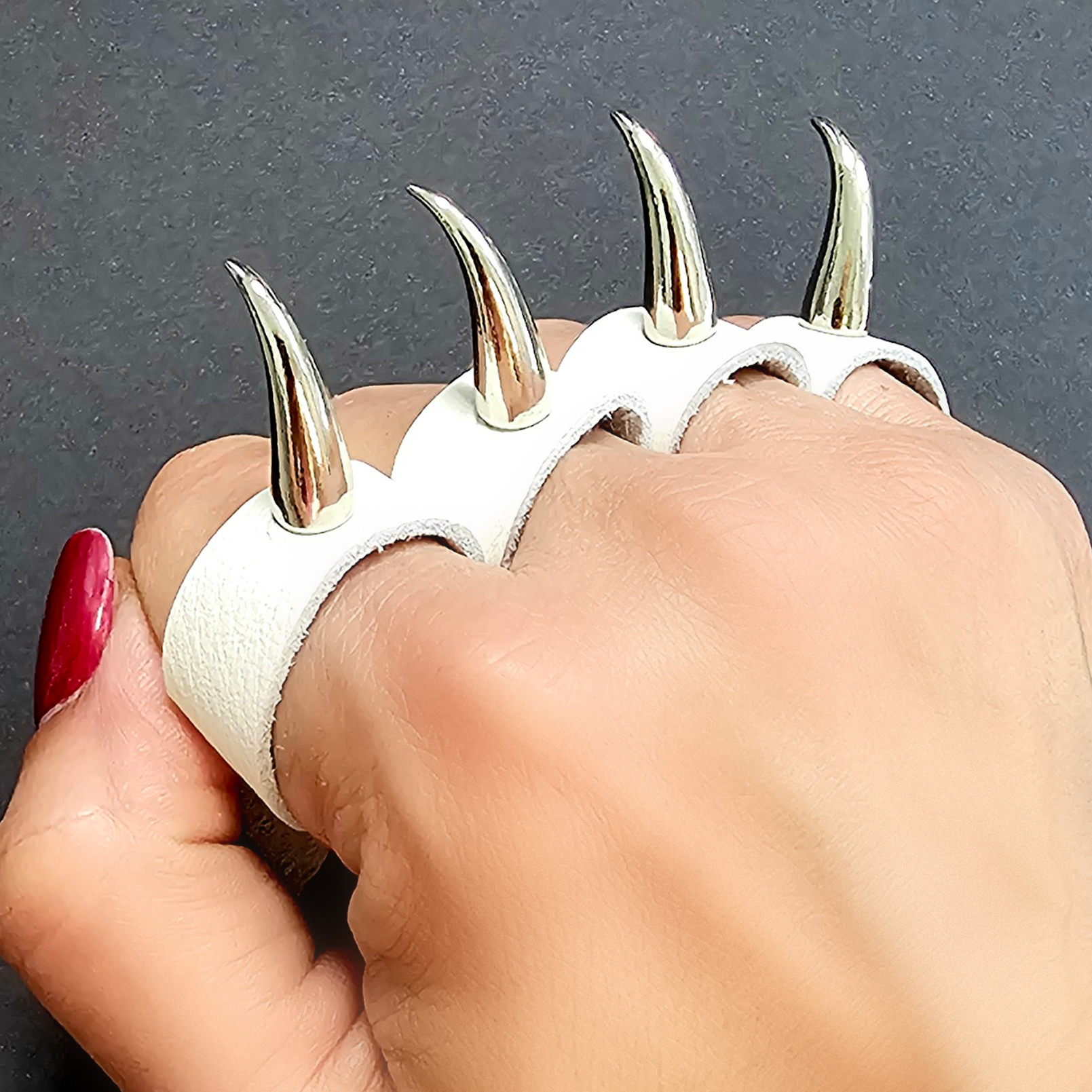 Cat Claws – White Leather